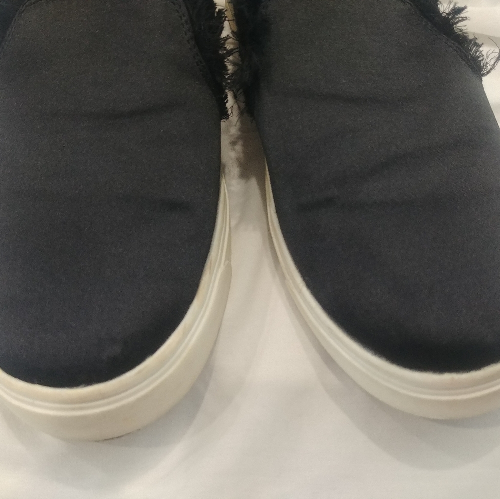 LFL Sneakers Slip On Loafers Black Satin Fringe Raw Hem Memory Foam 8 Kaitlyn - Picture 8 of 11